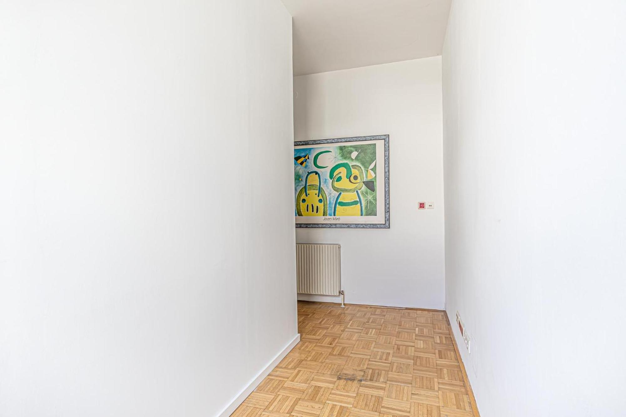 Near Schoenbrunn - Economy Rooms In Shared Apartment At Meidling Train Station Wien Eksteriør bilde