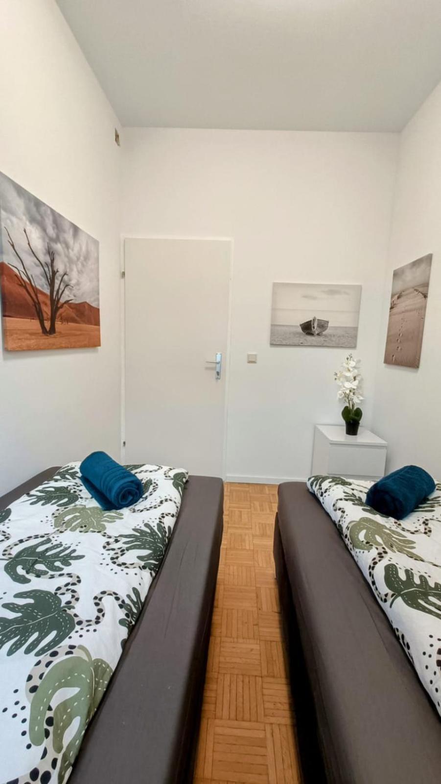 Near Schoenbrunn - Economy Rooms In Shared Apartment At Meidling Train Station Wien Eksteriør bilde